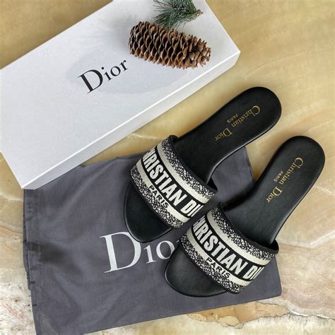 Dior Terlik Modelleri, Fiyatları 